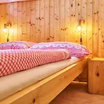 Lejlighed U Svycarskeho Dvora Ii By Interhome *
