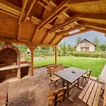 Lejlighed U Svycarskeho Dvora Ii By Interhome Janské Lázně